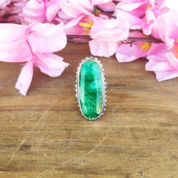 Indian Emerald Ring, Statement Ring, Gorgeous Ring, 925 Silver Ring, Dainty Ring, Natural Emerald, Pleasing Ring, Wedding Gift, Gift Her