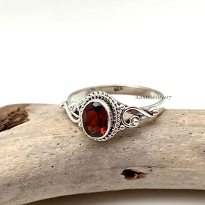 Garnet Ring, Statement Ring, 925 Silver Ring, Women Ring, Natural Garnet, Dainty Ring, Boho Ring, Gemstone Ring, Garnet Jewelry, Unique Ring