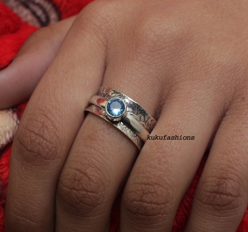 Blue Topaz Ring, Handmade Ring, Spinner Ring, Women Ring, 925 Silver Ring, Natural Topaz, Meditation Ring, Worry Ring, Topaz Jewelry imagem 3