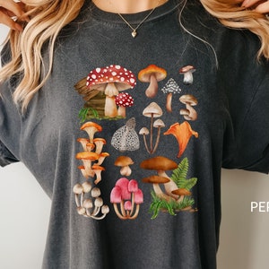 Mushroom Shirt, Aesthetic Mushroom Shirt, Comfort Colors Mushroom Shirt, Botanical Shirt, Magic Mushroom Shirt, Cottagecore Shirt