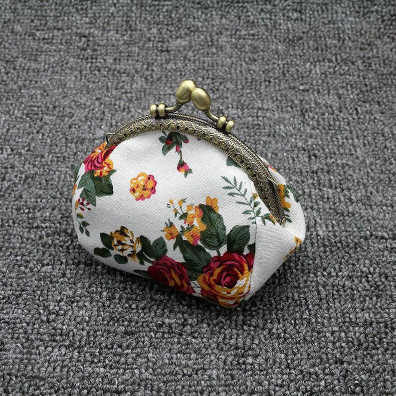 Vintage Carpet Coin Purse Floral Kiss Lock Handsewn - Etsy