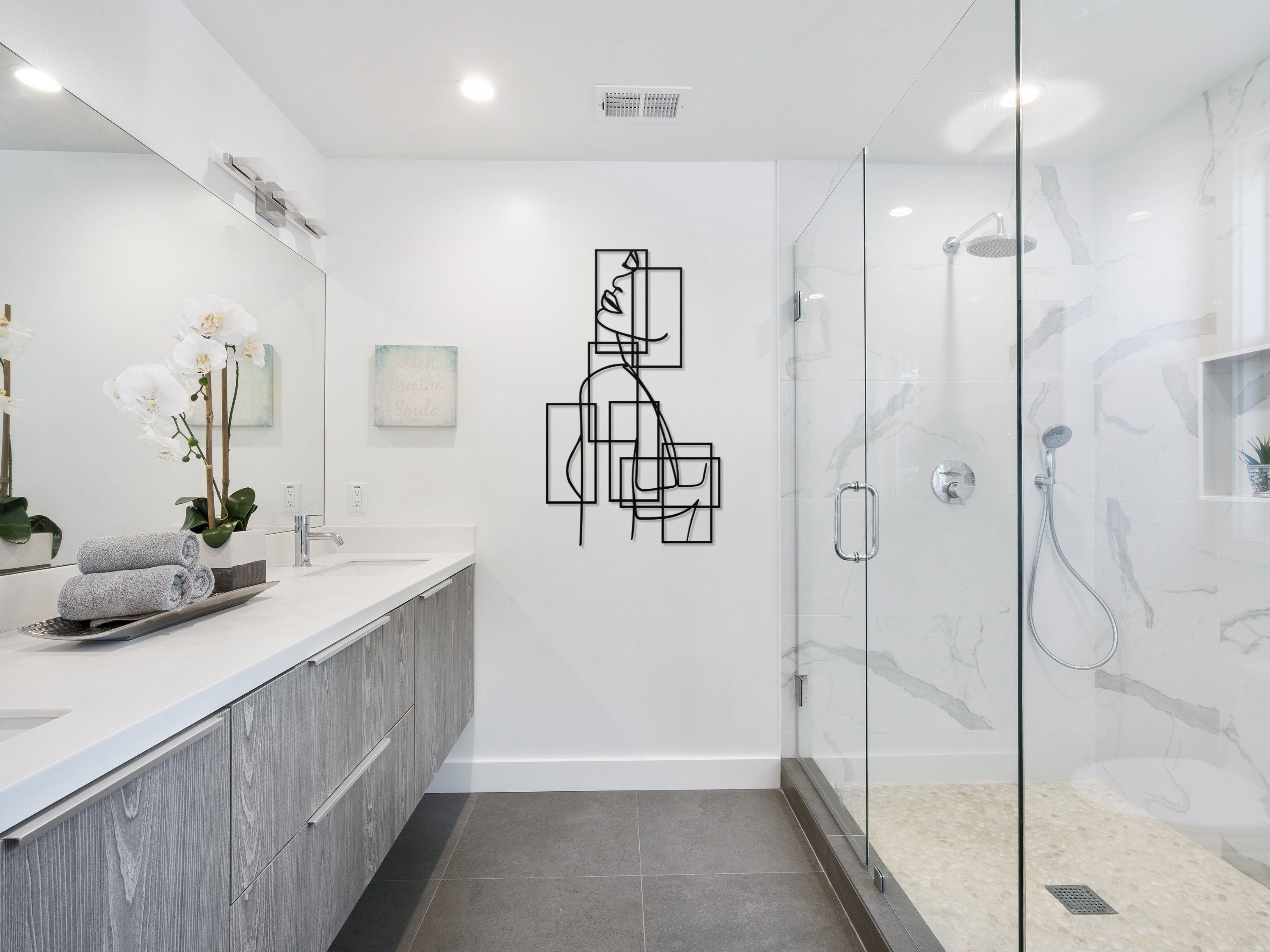Woman Line Art Minimalist Bathroom Art Female Bath Art - Etsy