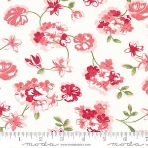 Lighthearted Garden Cream 55291 11 Camille Roskelley Moda