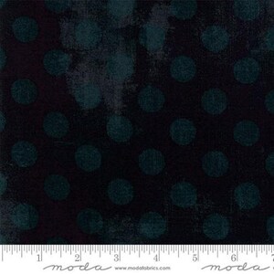 Hits The Spot Grunge BasicGrey 30149 34 Moda