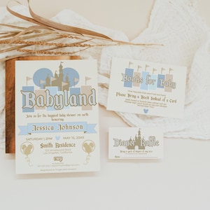 Może przedstawiać: Zaproszenie na baby shower z bajkowym motywem zamku. Zaproszenie przedstawia kresk&oacute;wkowy zamek z niebieskimi i brązowymi akcentami oraz tekstem "Babyland". Zaproszenie zawiera r&oacute;wnież tekst "Dołącz do nas na najszczęśliwszym baby shower na ziemi z okazji Jessica Johnson" oraz datę i godzinę wydarzenia.