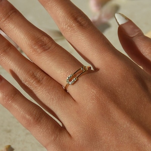 Zierliche Sicherheitsnadel-Gold-Zirkonia-Ring・18k Gold Vermeil Ring・Vergoldeter verstellbarer Ring・Pavé Diamant-Look-Sicherheitsnadelring・Geschenk für Sie