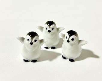 penguin - miniature gift trinket diy craft mini object decoration terrarium dollhouse accessories cute figurine ornament animal I spy