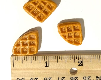 waffle - miniature Montessori language object trinket resin craft dollhouse diy mini object food decoration