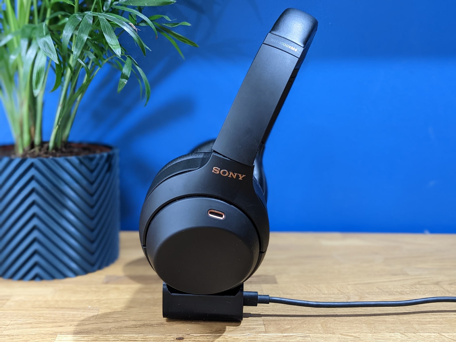 Sony Wh1000xm4 Headphone Charging Stand Wh1000xm3/wh1000xm5 Compatible Charging Cradle Etsy UK