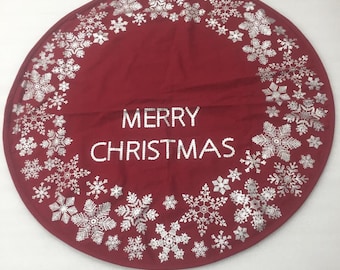 Mantel redondo de 24 pulgadas con diseño de Feliz Navidad, 100 % tela de algodón con estampado de copos de nieve (fabricado en India)
