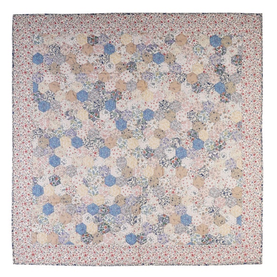 Hand made Throw, wall hanging ,Table Top Grandmother's flower Garden calico flower hand quilt, Hexagon by Home Heart brands (Made in India)