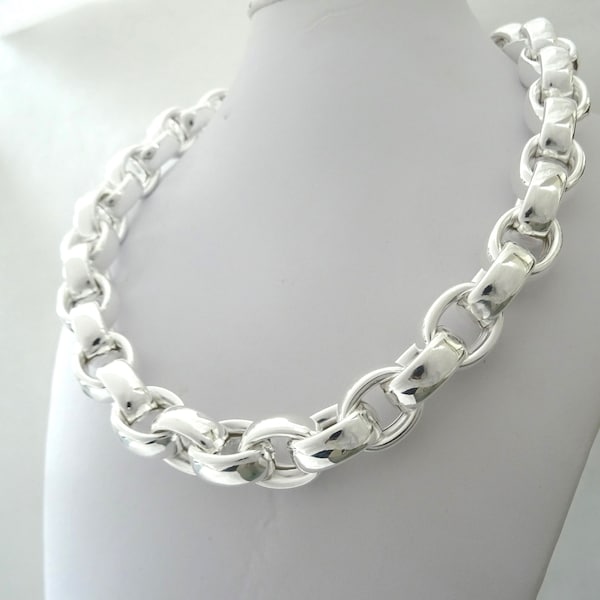 LARGE 134 grams. 925 silver necklace with a 14 mm compact oval rolo chain and oval wire. Made in Italy.