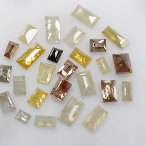 2,31 ct 4,5 X 2,2 MM bis 1,9 X 1,5 MM | Natürlicher Diamant im Baguetteschliff | Grau/Gelbe Farbe Baguette Diamant | 26 Stück | G751