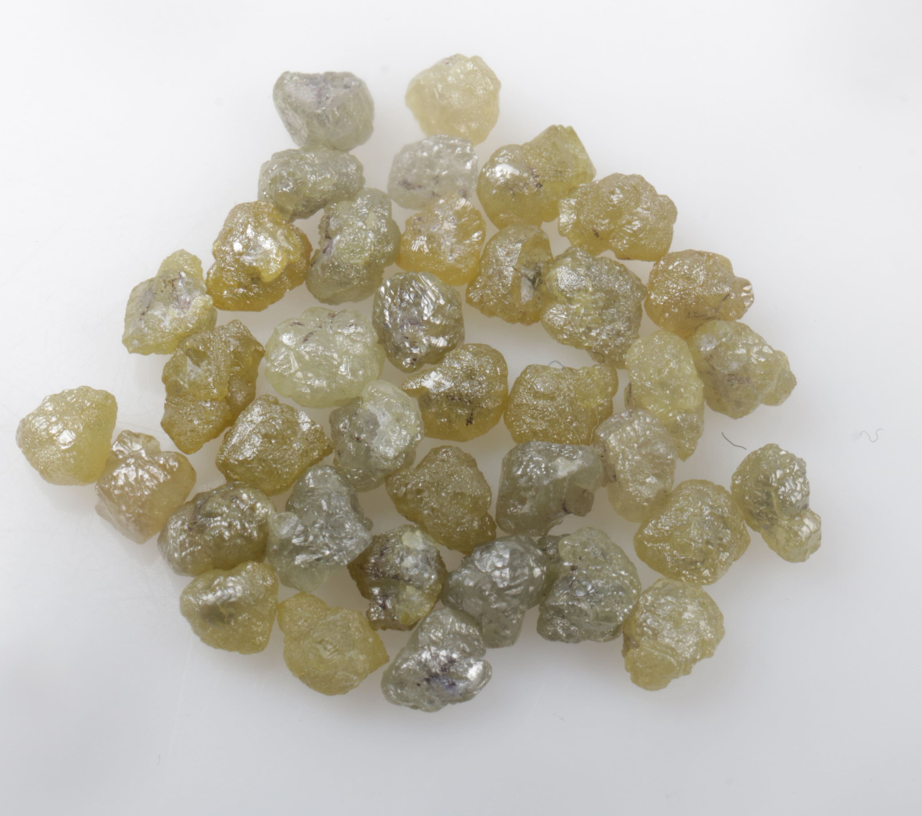 8.82 CT 2.8 MM to 4.1 MM Natural Loose Rough Diamond Uncut Diamond