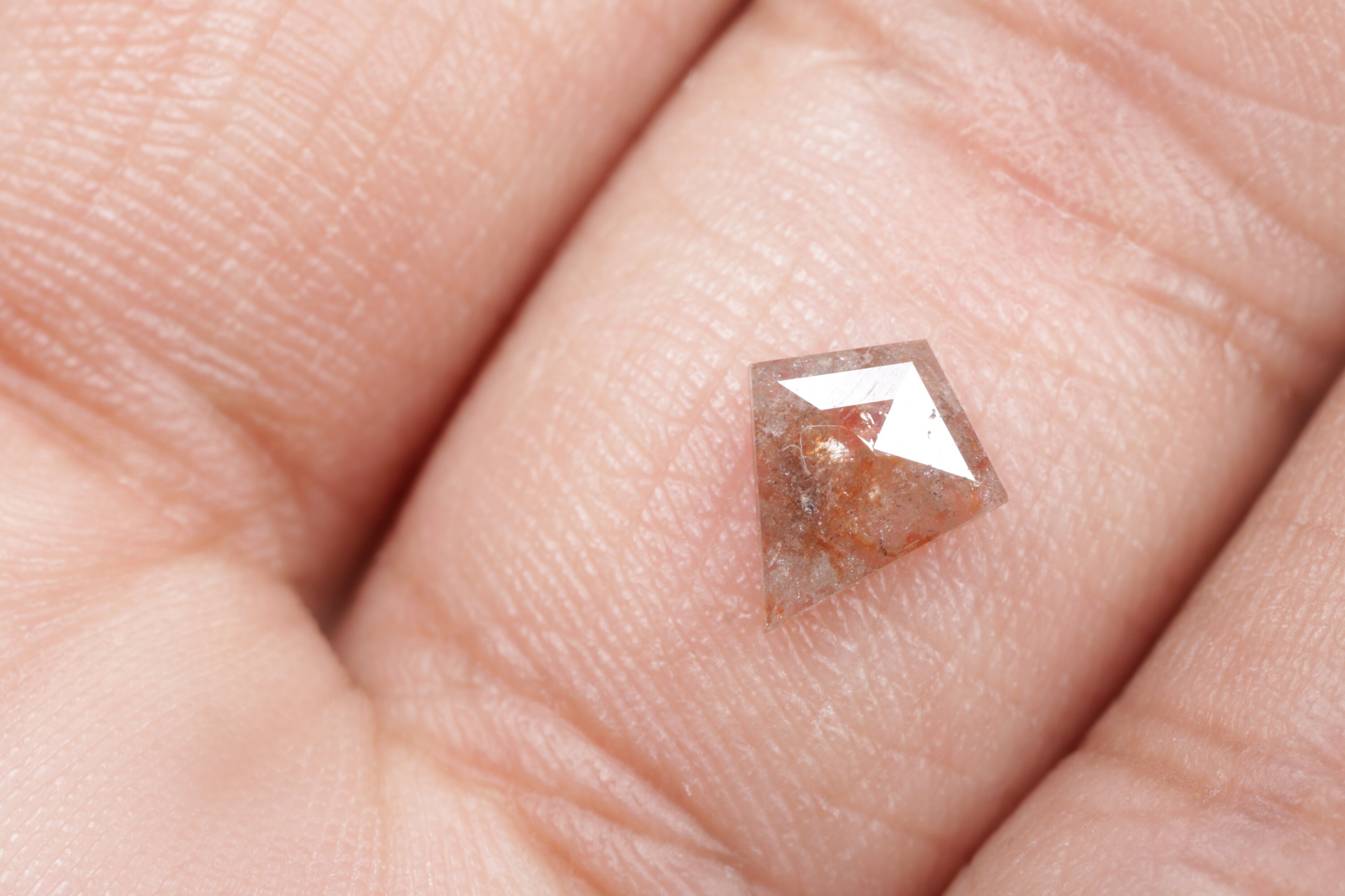 0.36 CT 7.4 x 6.6 MM 天然ルース カイトシェイプ ダイヤモンド