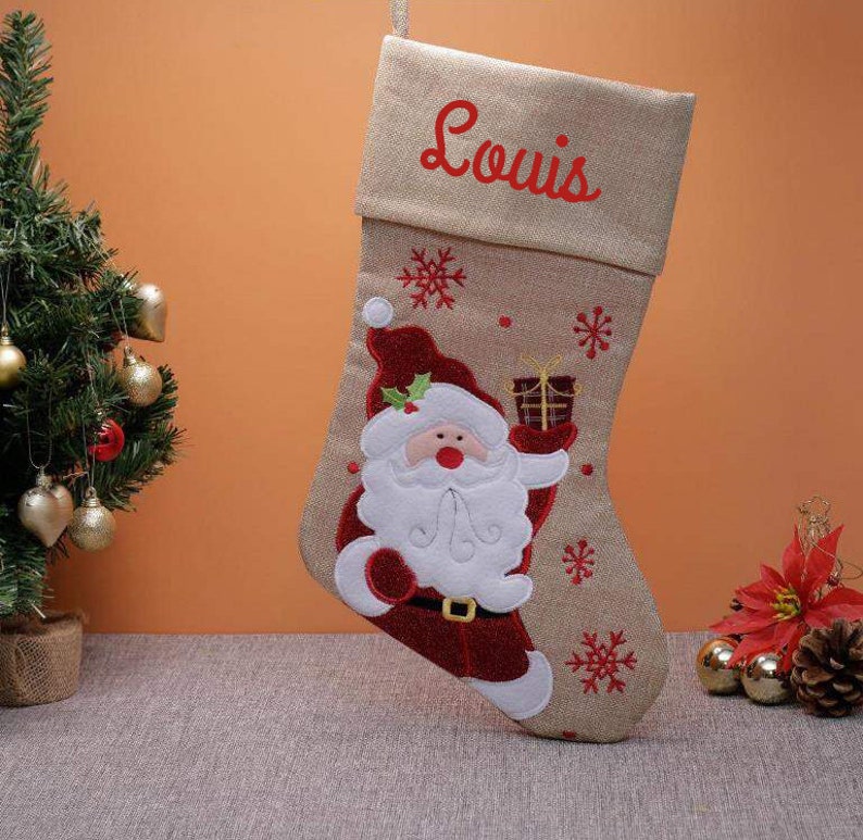 Chaussette Noël personnalisée jute, père Noël avec le prénom de votre choix image 3