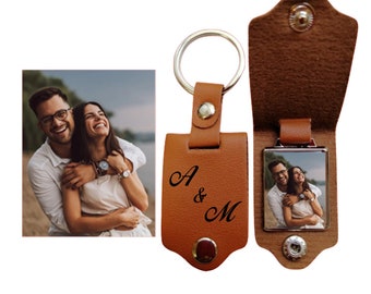 Porte-clé en similicuir personnalisable avec photo et initiales - cadeau couple - cadeau Saint Valentin - 4 différentes couleurs