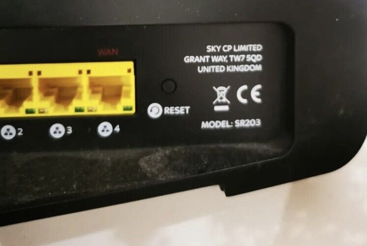 Alfheim Sky Q Mini Box per montaggio a parete, staffa di montaggio a Alfheim Sky Q Mini Box per montaggio a parete, staffa di montaggio a