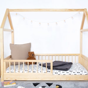 Ourbaby Montessori Hausbett Elis, Kinderbett, Bodenbett Bild 1