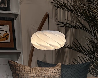 Wood floor lamp | Wood light | Mid Century Modern | White lamp | Natural Wood | Scandinavian design | Minimalist lifestyle | Unique lamp