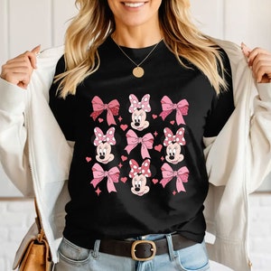 2026 Minnie Mouse Coquette Shirt, Minnie Girl Trip Tee, Minnie Bow, Coquette Pink Bow, Minnie Mouse Shirt, Minnie Coquette Bow,Gift For Her 画像 5