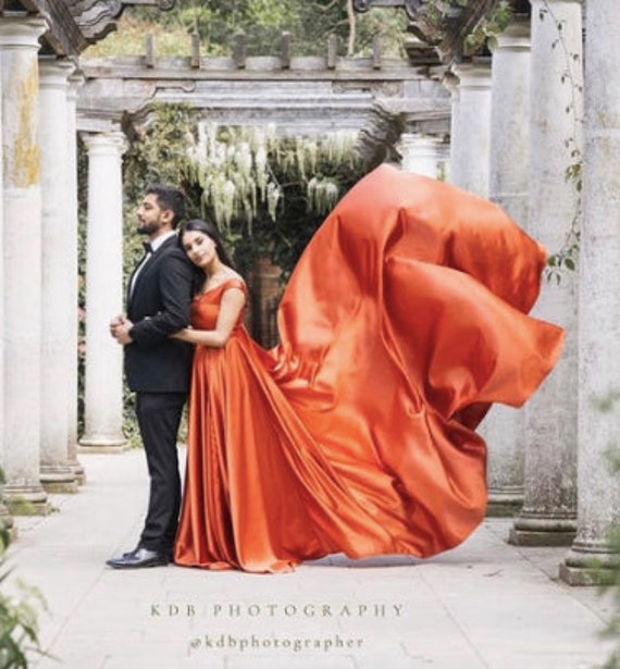Long flowy dress with train hot sale