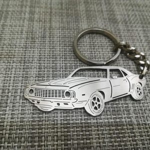 Llavero de coche para regalo de Navidad con nombre personalizado, regalo para él, llavero de fan personalizado, Chevrolet Camaro 1969