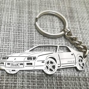 Llavero de coche para regalo de Navidad con nombre personalizado, regalo para él, llavero de fan personalizado, Chevrolet Camaro Iroc-Z 1990