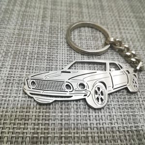 Geburtstagsgeschenk Kundenspezifisches Auto Keychain mit personalisiertem Namen, Geschenk für Ihn, personalisierter Fan-Schlüsselanhänger, Ford mustang 1969