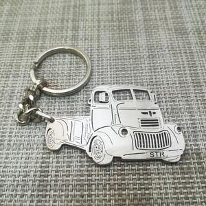 Weihnachtsgeschenke Auto-Schlüsselanhänger mit personalisiertem Namen, Geschenk für ihn, personalisierter Fan-Schlüsselanhänger, Chevy Truck
