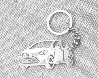 birthday gift for boyfriends car keychain  with Personalized Name, Gift for Him, Custom keychain , Toyota Yaris Hibrid 2014