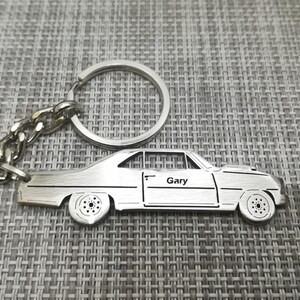 Weihnachtsgeschenke Auto-Schlüsselanhänger mit personalisiertem Namen, Geschenk für Ihn, personalisierter Fan-Schlüsselanhänger Chevy nova ll 1962