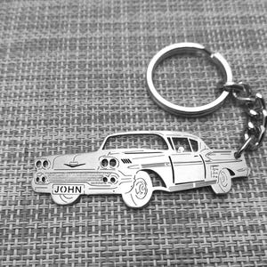 Weihnachtsgeschenke Auto-Schlüsselanhänger mit personalisiertem Namen, Geschenk für Ihn, personalisierter Fan-Schlüsselanhänger, 1958 Chevy Impala Hardtop