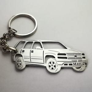 Weihnachtsgeschenke Auto-Schlüsselanhänger mit personalisiertem Namen, Geschenk für Ihn, personalisierter Fan-Schlüsselanhänger, Chevrolet Tahoe 2002