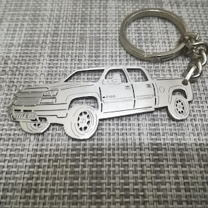 Weihnachtsgeschenke Auto-Schlüsselanhänger mit personalisiertem Namen, Geschenk für Ihn, personalisierter Fan-Schlüsselanhänger, Chevy Duramax 2006