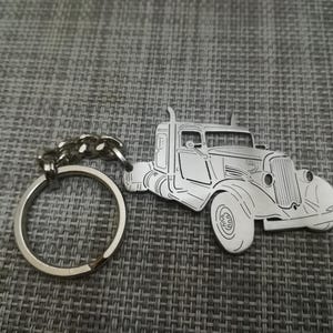 Weihnachtsgeschenke Auto Schlüsselanhänger mit personalisiertem Namen, Geschenk für Ihn, personalisierter Fan Schlüsselanhänger, Chevrolet Truck 1934