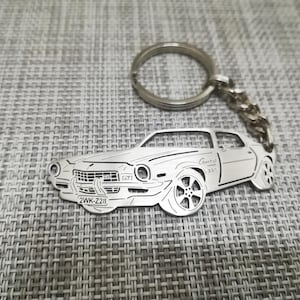 Llavero de coche para regalo de Navidad con nombre personalizado, regalo para él, llavero personalizado para fan, Chevrolet Camaro Z28 350 1973