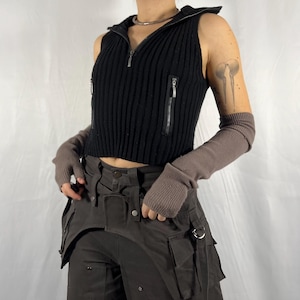 Y2K Sarah Pacini Minimalist Techwear Weste Cyber Subversive Wolle Top Half-Zip Weste
