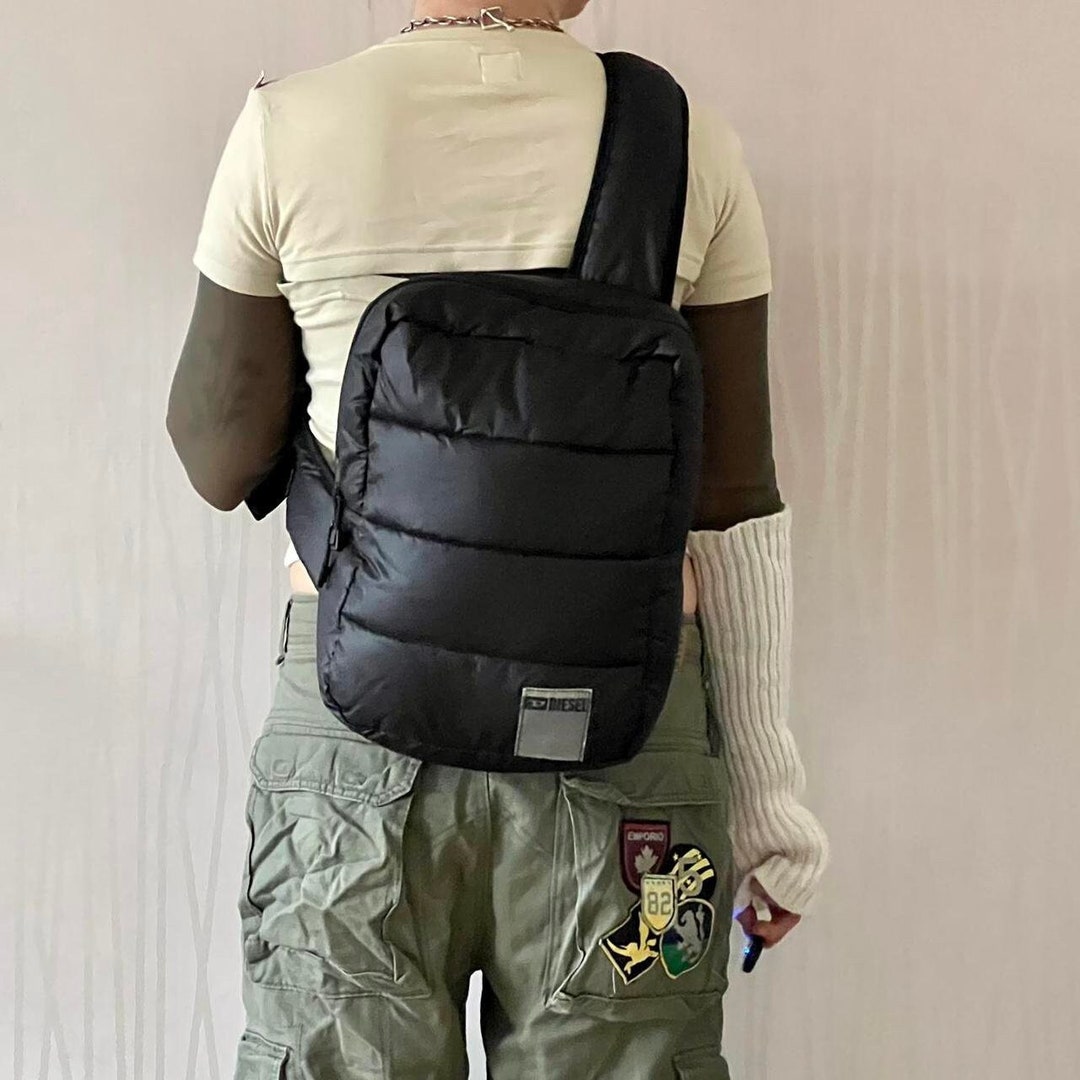 バッグ Deadstock PIKO nylon sling bag tech y2k Deadstock PIKO nylon sling bag tech y2k