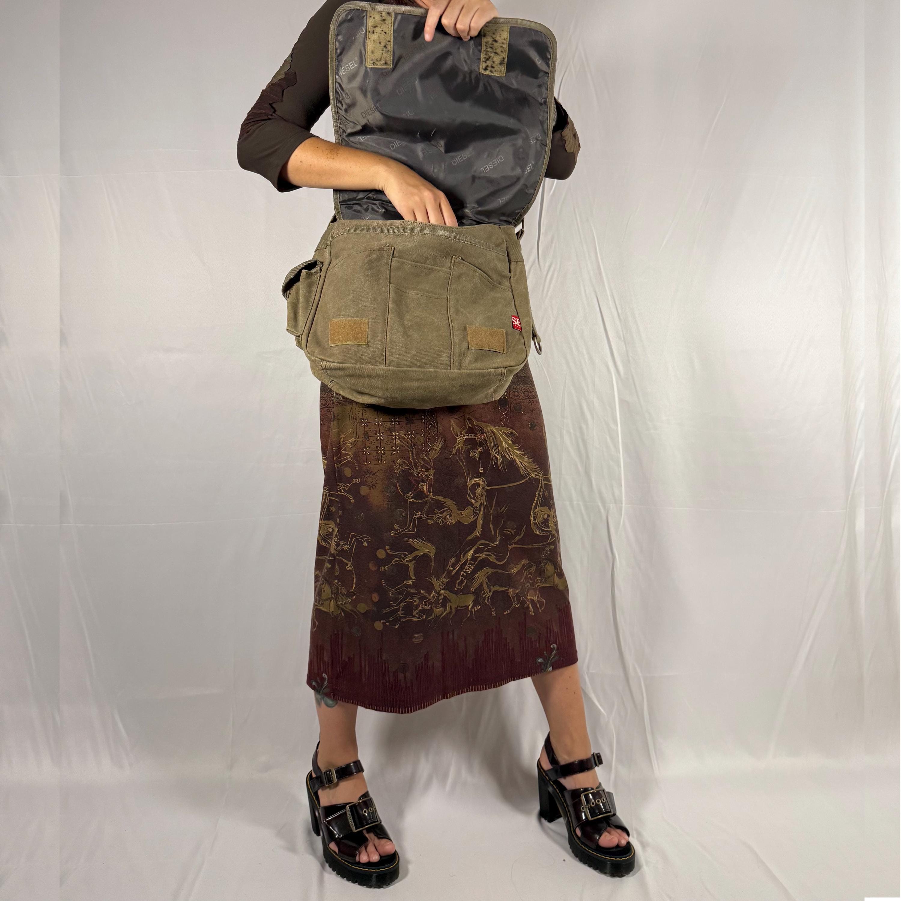 バッグ Archive Diesel grunge messenger bag y2k Y2K Vintage Diesel Canvas Cargo Messenger Bag – Khaki Gorpcore