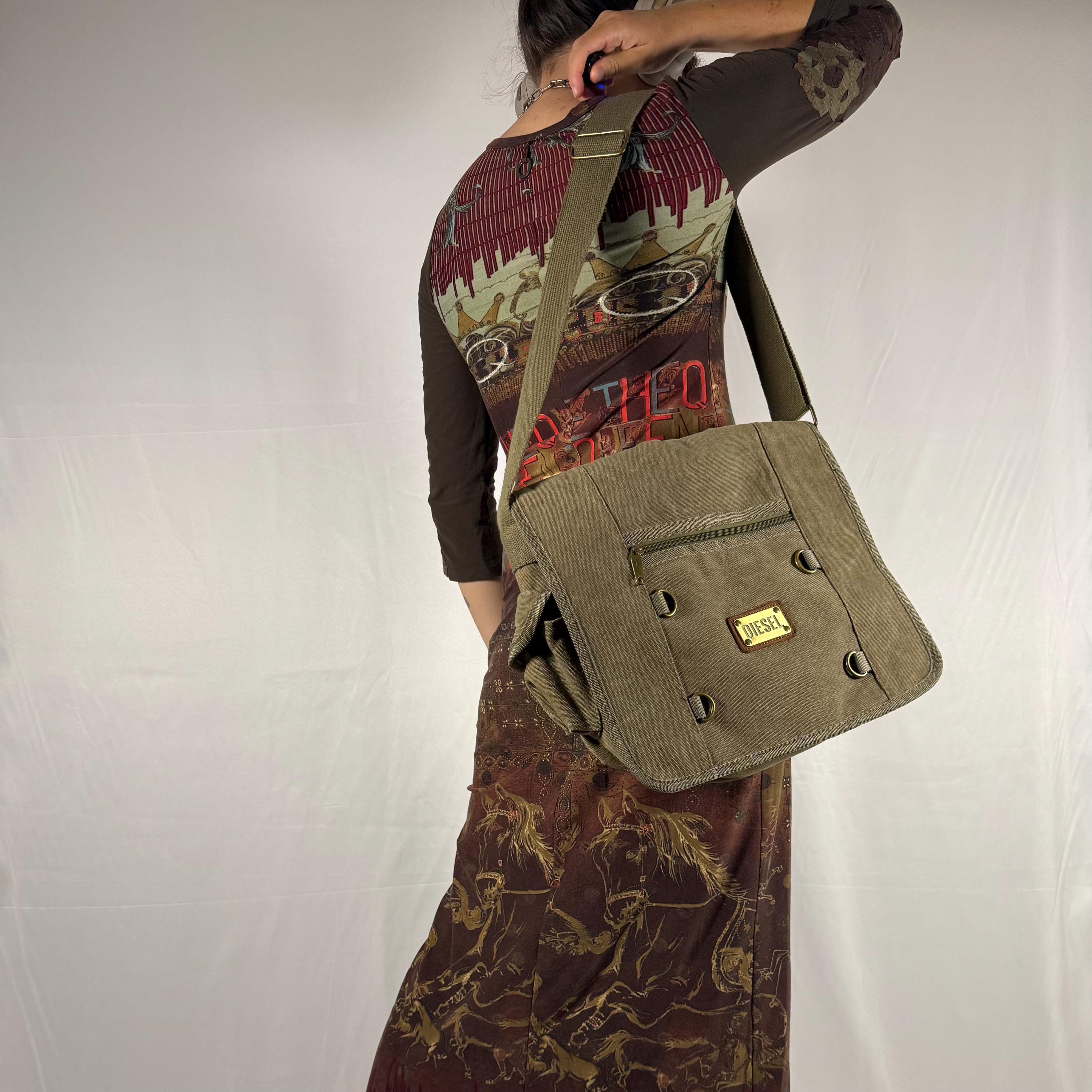 バッグ diesel grunge military shoulder bag y2k Y2K Vintage Diesel Canvas Cargo Messenger Bag – Khaki Gorpcore