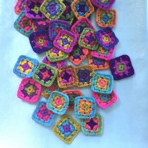 Hand Crocheted Granny Squares: 20 pcs Acrylic Applique, 5cm