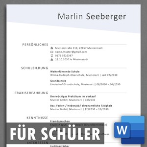 Pu&ograve; includere: Un modello di curriculum per "Per studenti" con un logo Microsoft Word blu e bianco nell'angolo in basso a destra. Il curriculum &egrave; in tedesco e include informazioni personali, istruzione, esperienza lavorativa e competenze.