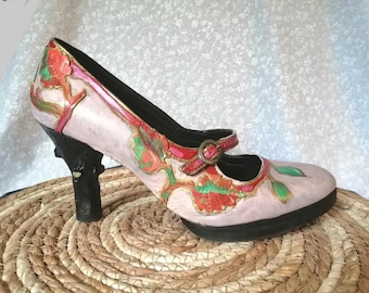 Neosens 42 pumps with rose leaves