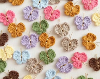 Set van gehaakte vlinderappliqué: handgemaakte katoenen versieringen - set van 5