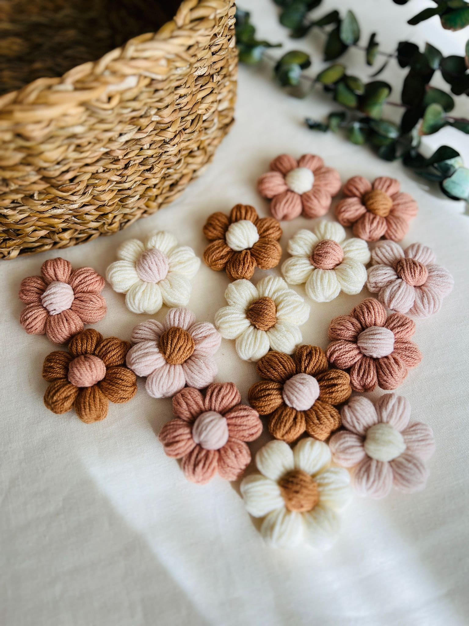 Mini Crochet Flowers Handmade Flower Bouquets – Wonderland Case