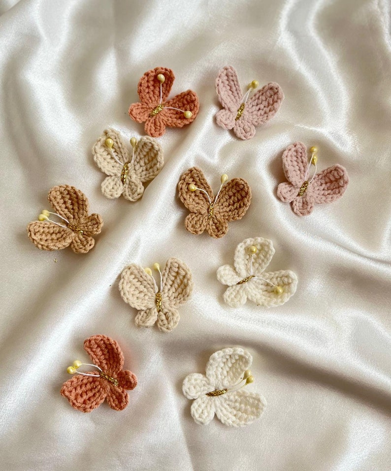 Lot De 4 Nœuds Papillon à Coudre - Satin Dentelle Blanche Et Noir - 4x7 Cm