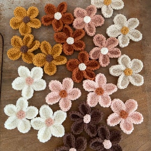 Crochet flower appliques, 15 pcs flower embellishments for your clothes, accessories and paper crafts, Crochet flowers for scrapbooks