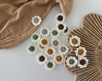 Gehaakte madeliefjesappliqués – handgemaakte katoenen bloemen, plakboekversieringen
