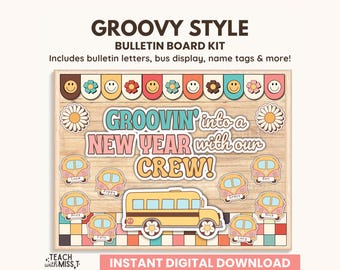 Puede incluir: Un kit de tablón de anuncios de estilo groovy. El diseño incluye un fondo de madera con el texto "GROOVIN' into a NEW YEAR with our CREW!" y un autobús escolar amarillo. Incluye letras de boletín, exhibición de autobús, etiquetas de nombre y más.